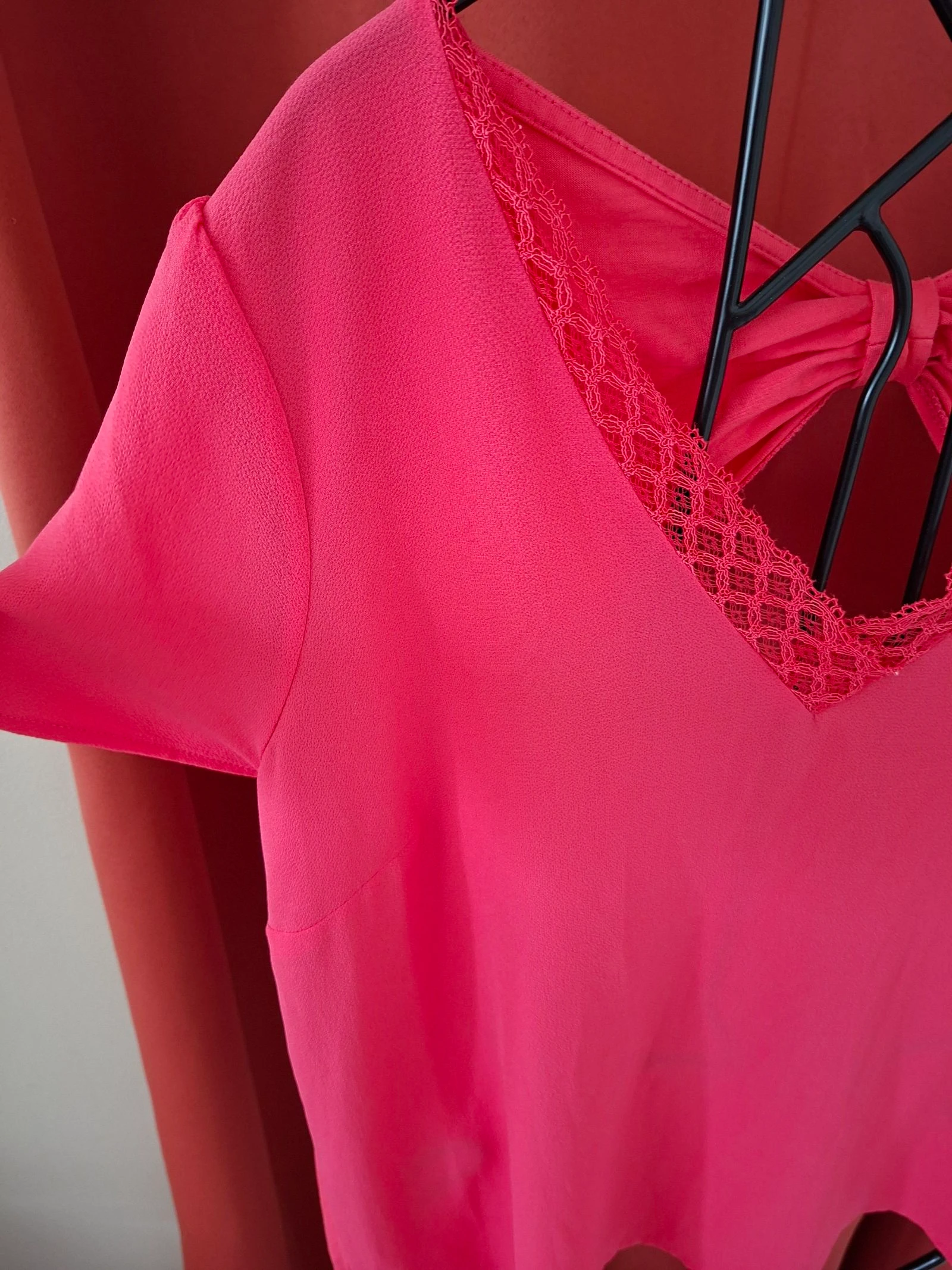 T-shirt met een mooie stof fuchsia naf naf maat L – photo 2